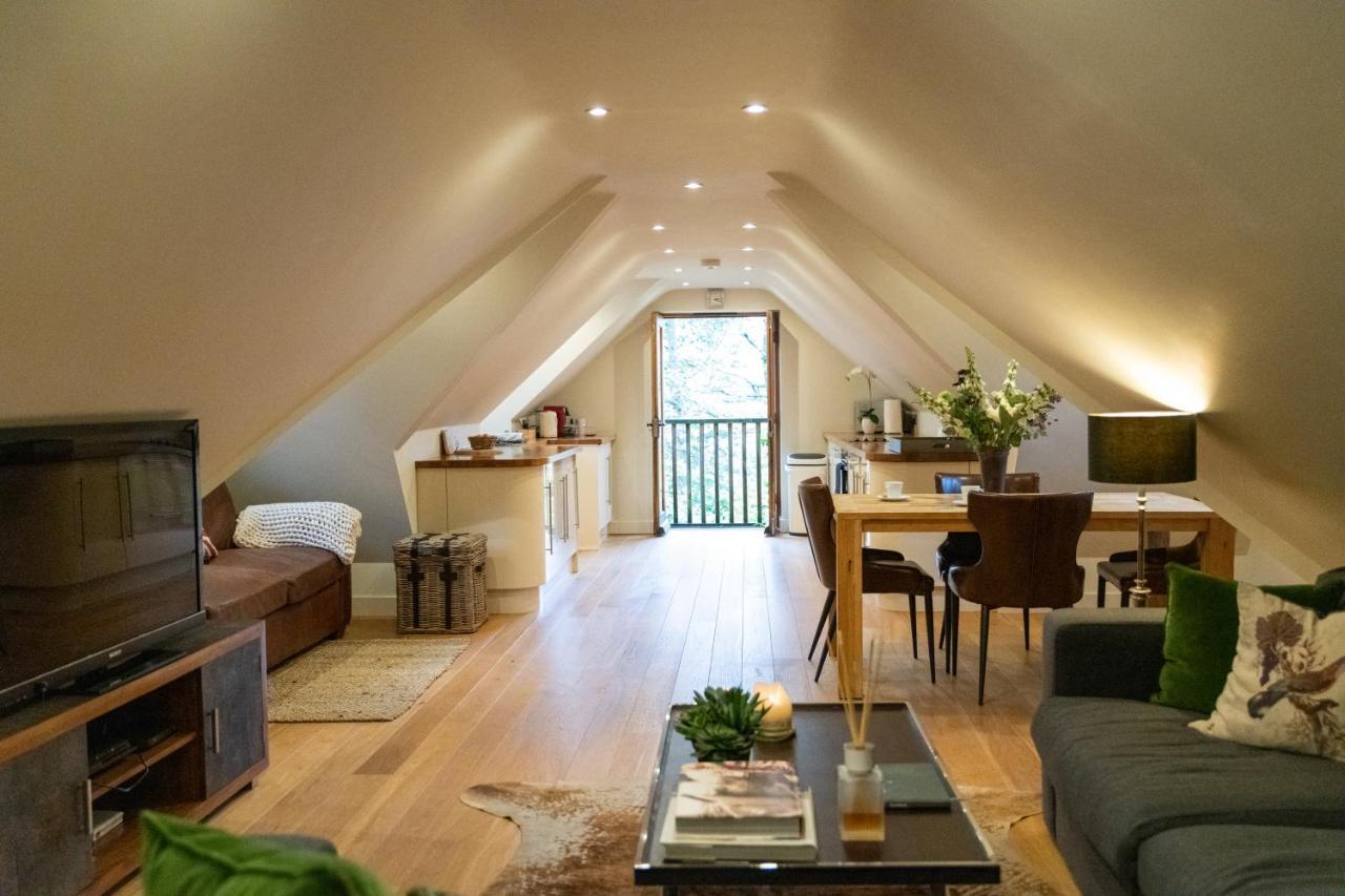 Hertford Barn Conversion エクステリア 写真