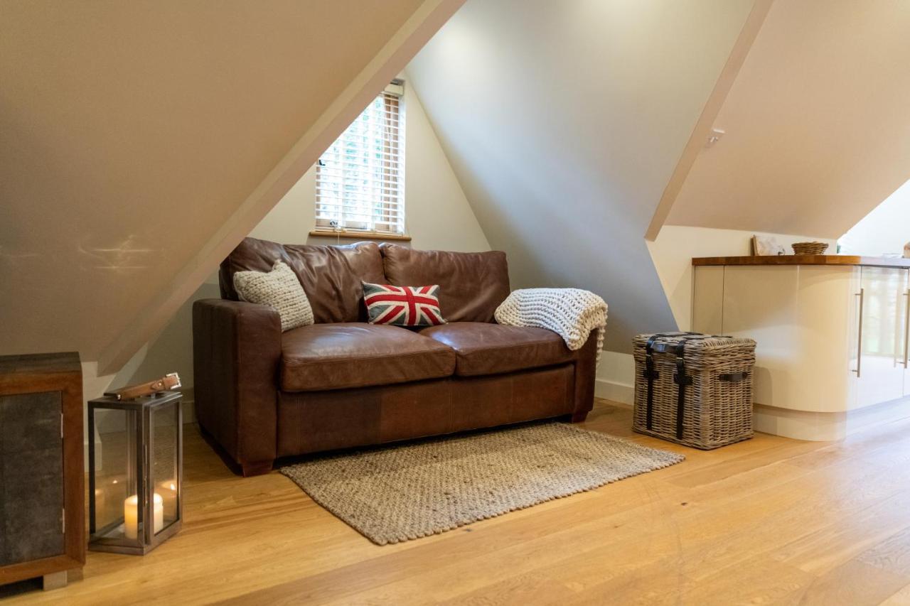 Hertford Barn Conversion エクステリア 写真