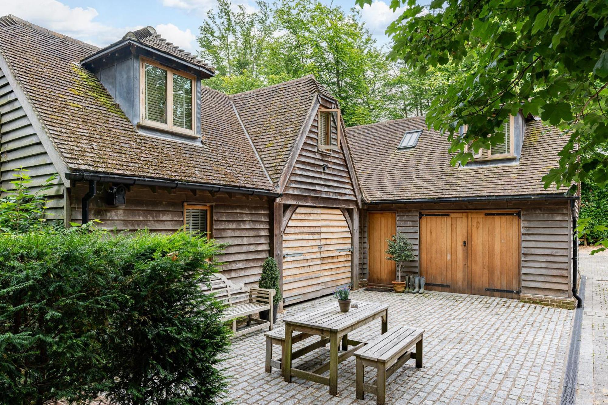 Hertford Barn Conversion エクステリア 写真